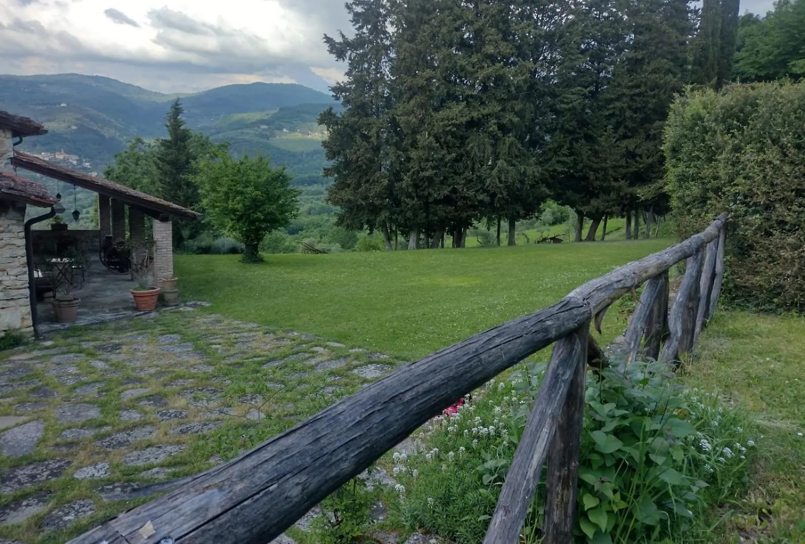 Apartment In Farmhouse location